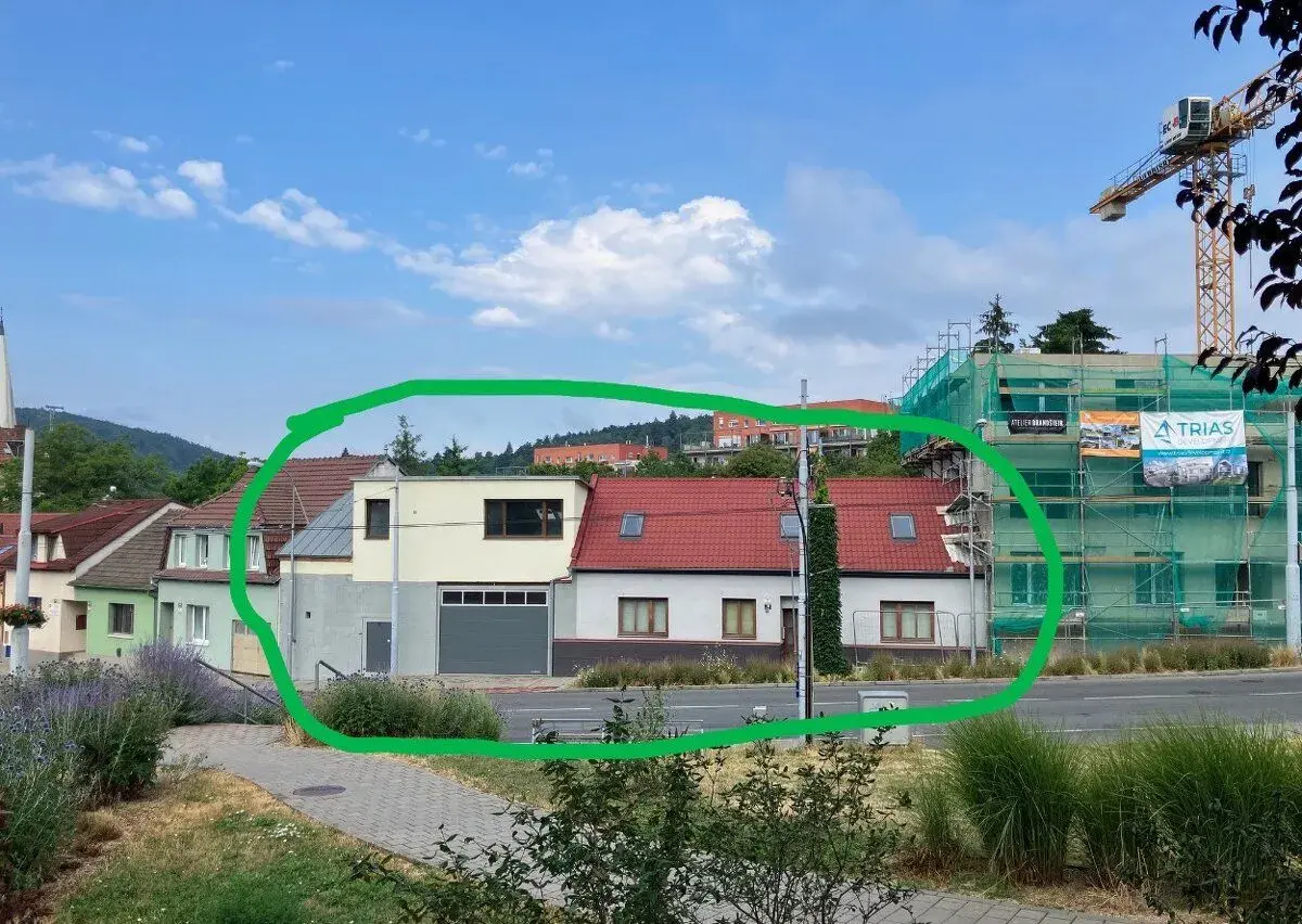 Pronájem garáže/skladu 64 m2 v Brně-Komíně