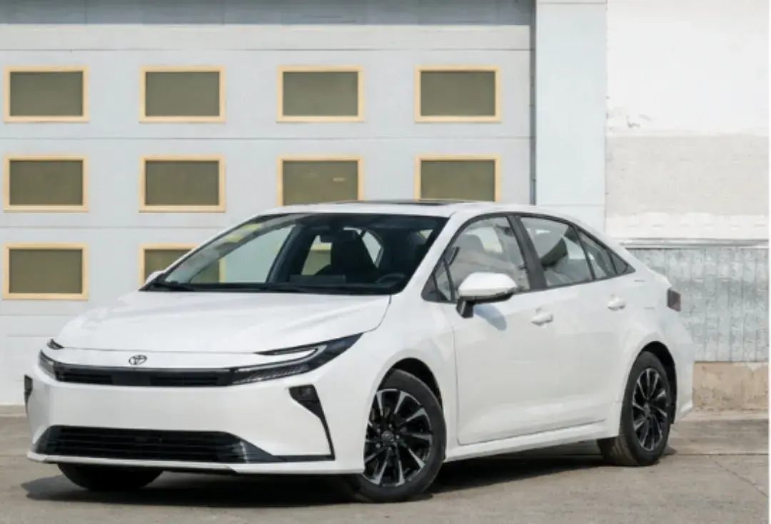 Nový model 2026 Corolla hybrid