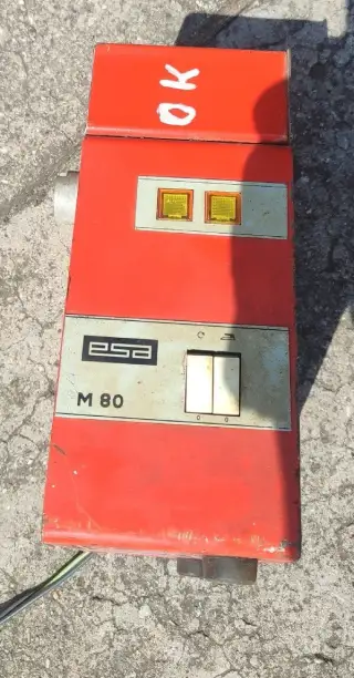 Elektromotor s převodovkou 220 V
