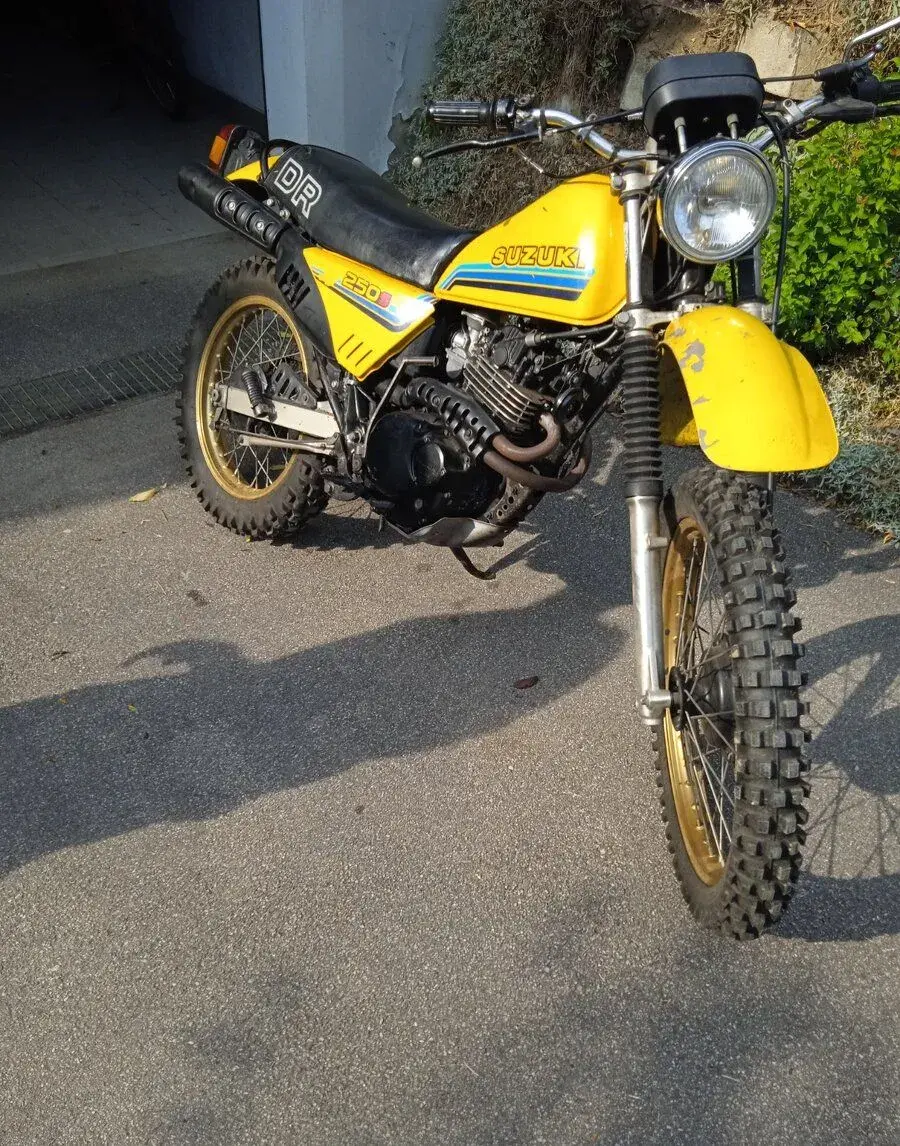 Suzuki Dr 250 s