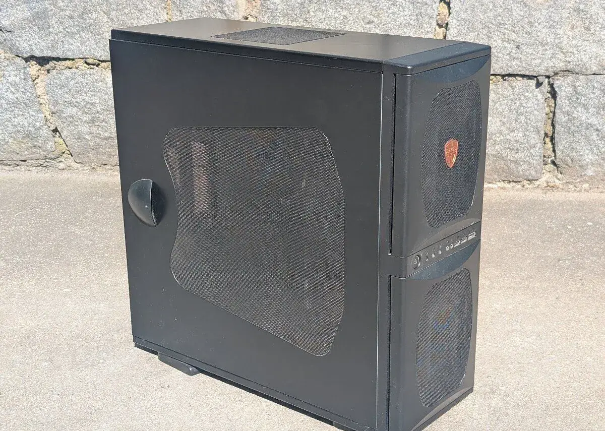 PC Skříň bigtower