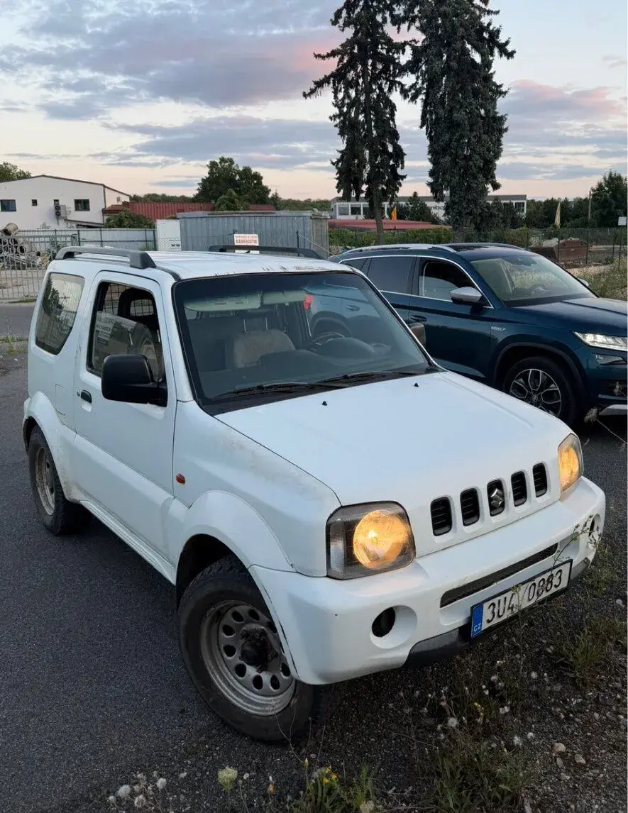 Suzuki Jimny – 2005, 100 km