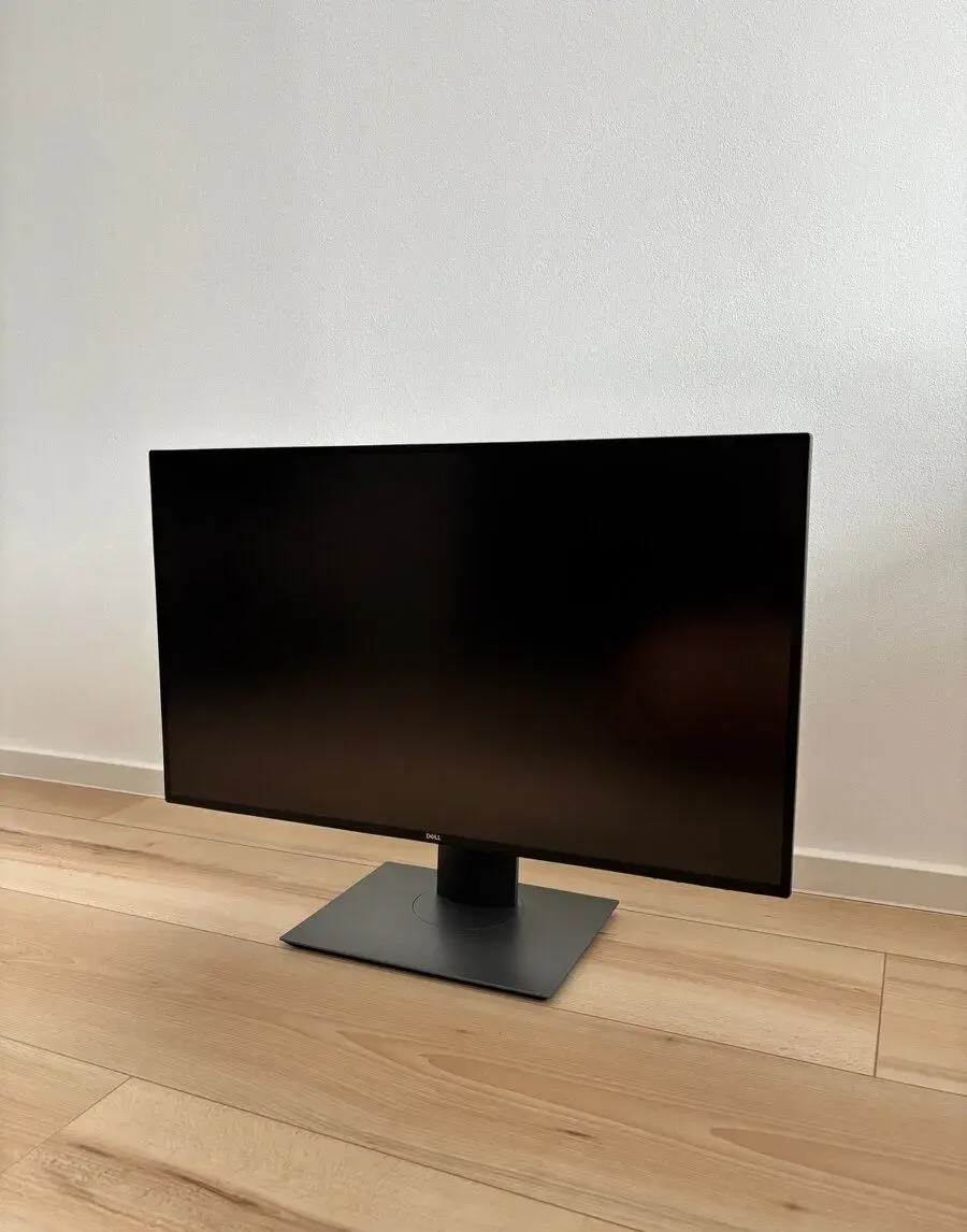 25" Dell U2520D UltraSharp