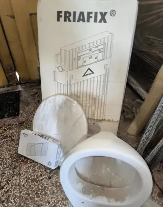 Wc závěsný