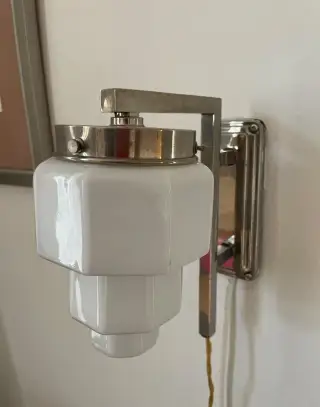 Pár funkcionalistických lamp Pyroplex