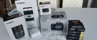 Canon EOS 5D Mark IV + foto výbava, objektivy, filtry, stati