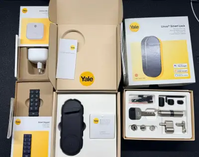 Chytrý zámek Yale Linus vč WiFi Bridge, klávesnice a vložky