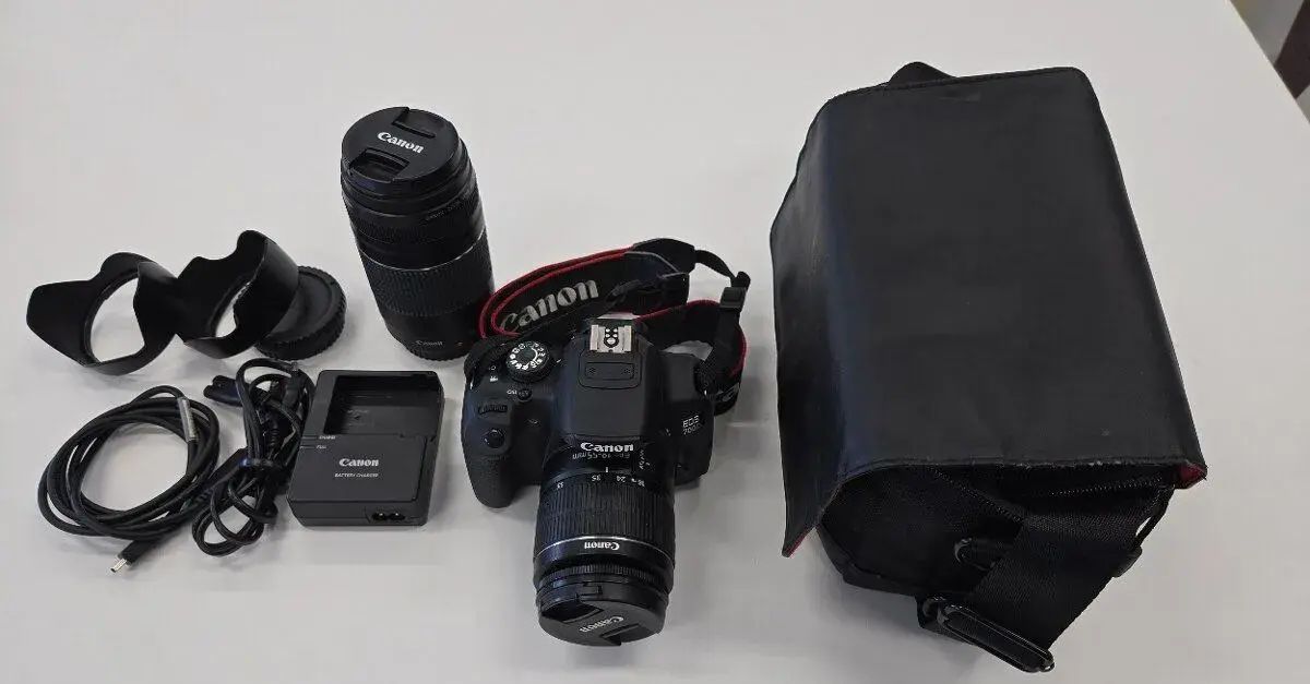 CANON EOS 700D , 2 objektivy