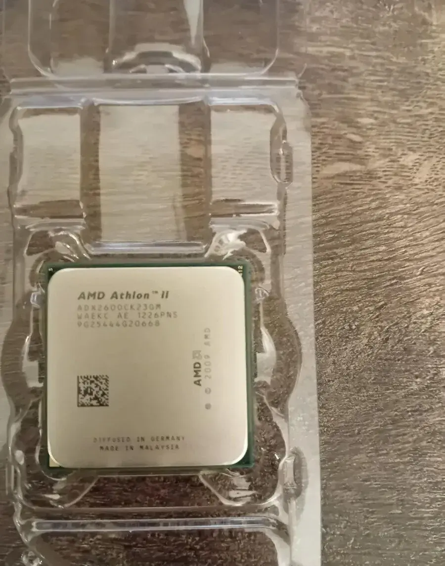 Procesor AMD Athlon II X2 260, 2x3,2GHz + včetně chladiče