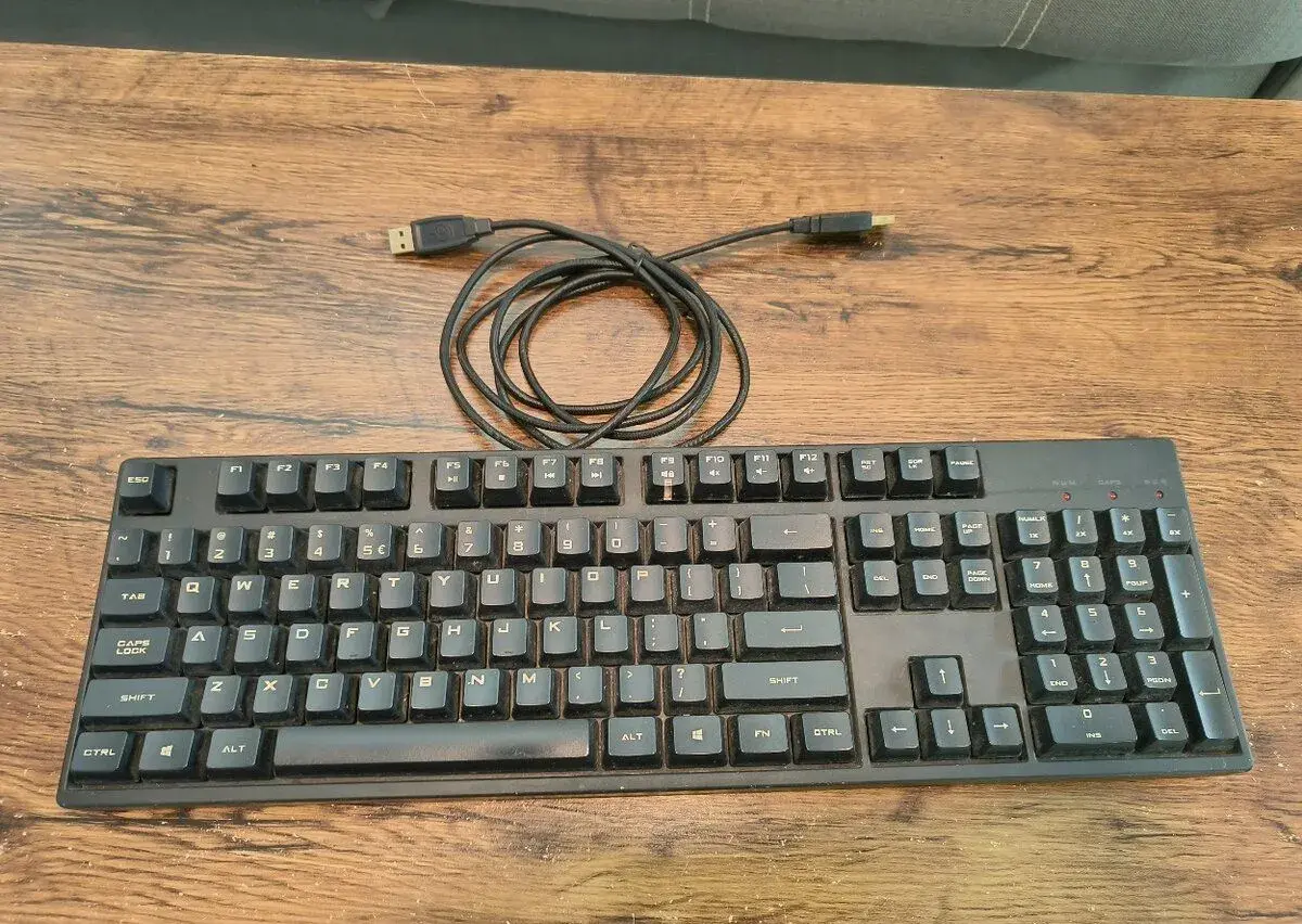 Mechanická klávesnice CM Storm QuickFire XT, Cherry MX Blue