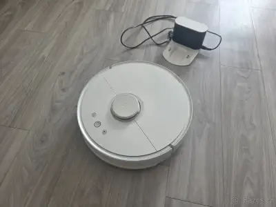Robotický vysavač Roborock S5 + příslušenství