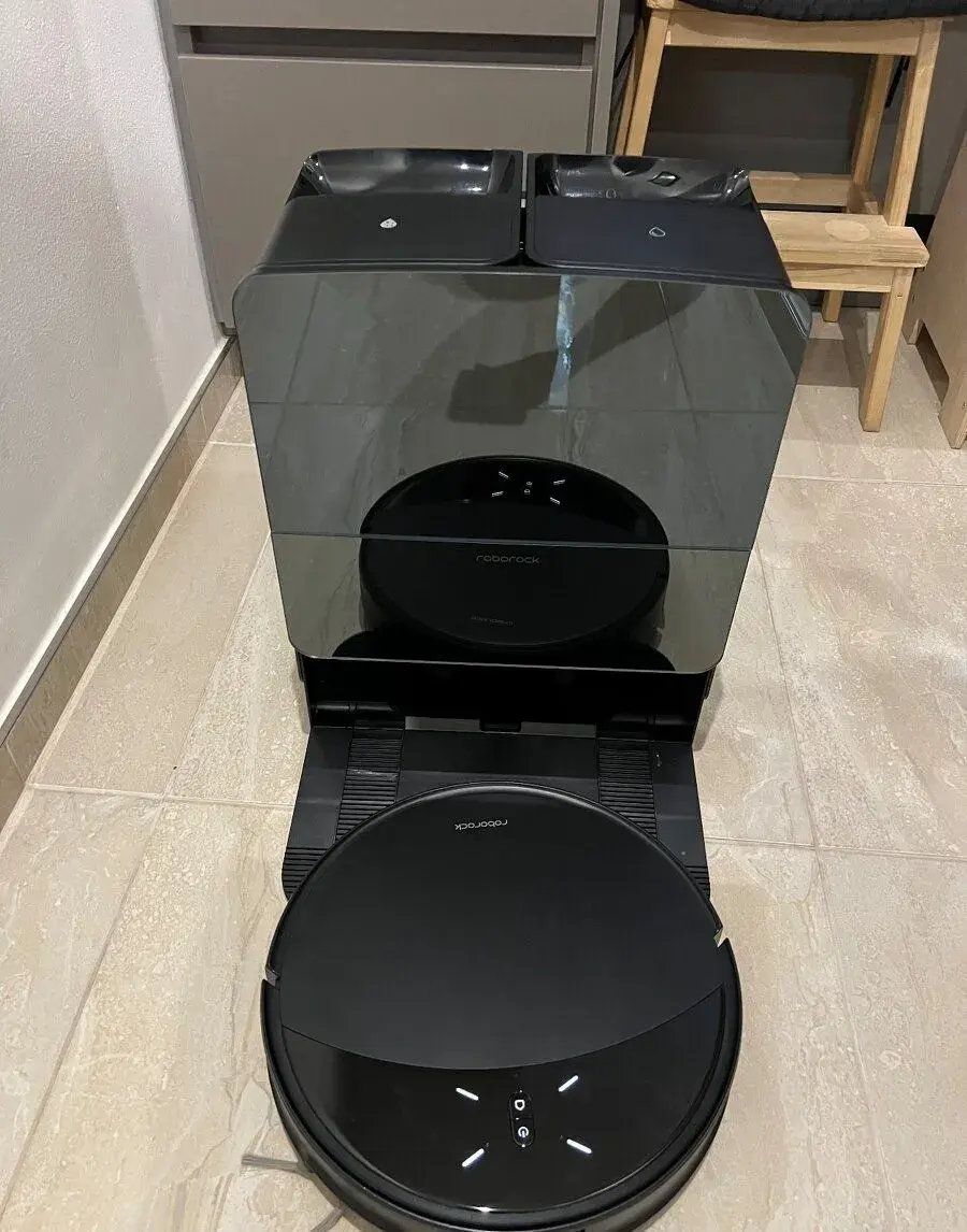 Robotický vysavač Roborock Saros 10R