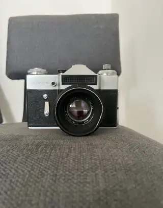 Zenit-E + Helios-44-2 58mm f/2