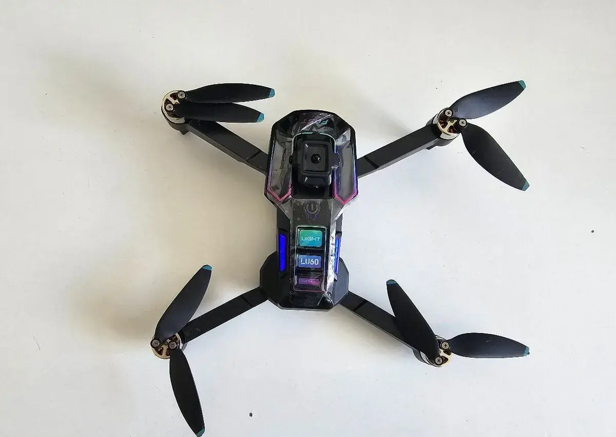 Dron LU60
