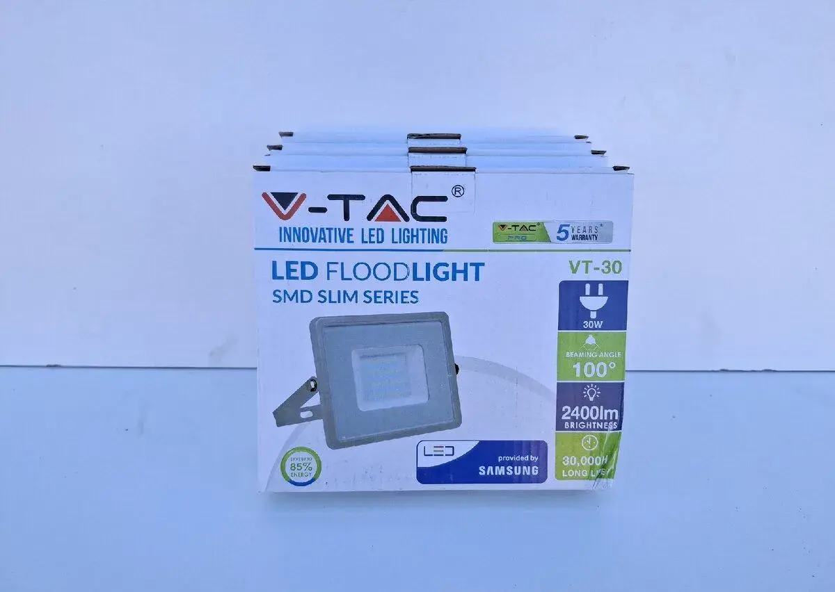 3ks LED reflektor V-TAC Slim 30 W (Samsung čipy)