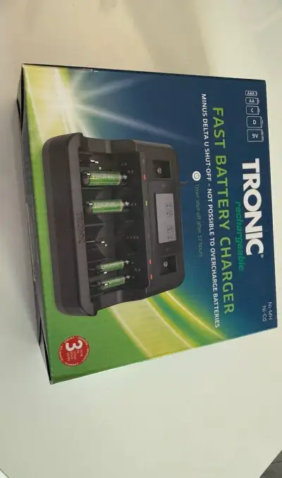 Tronic rychlo nabiječka baterií AAA AA C D 9V
