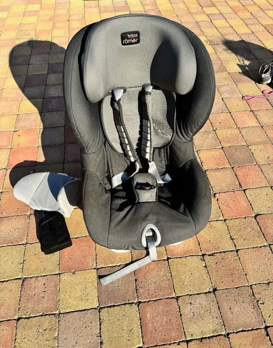 Autosedačka Römer King II BR Storm grey od 4 do 9. měs.