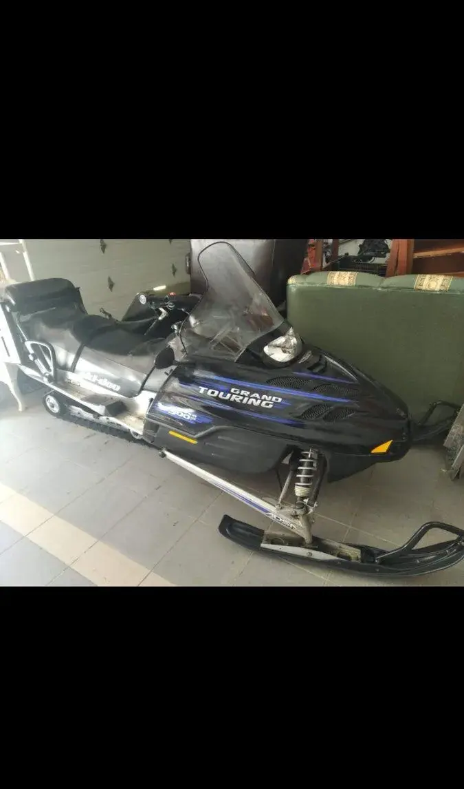 Skútr Bombardier Grand Touring 500f