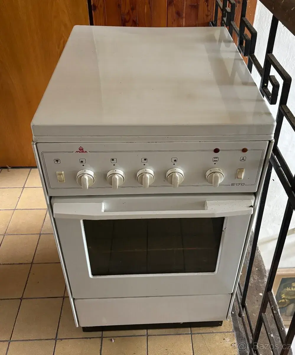 Plynovy sporak MORA 2170 s el. troubou