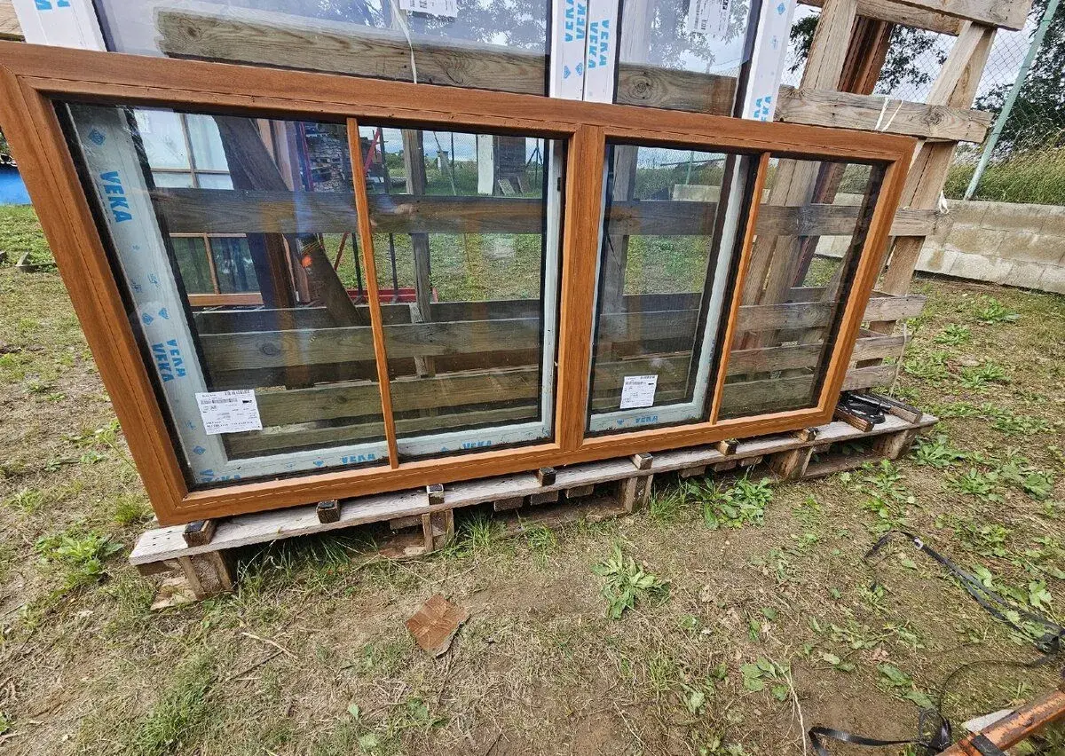 Č.8 OKNO 1ks FIXNÍ NOVÉ VEKA 82 dekor dřevo + příčky