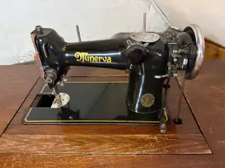 Šicí stroj Minerva 232