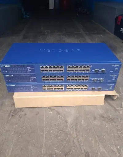 NETGEAR GS-724T