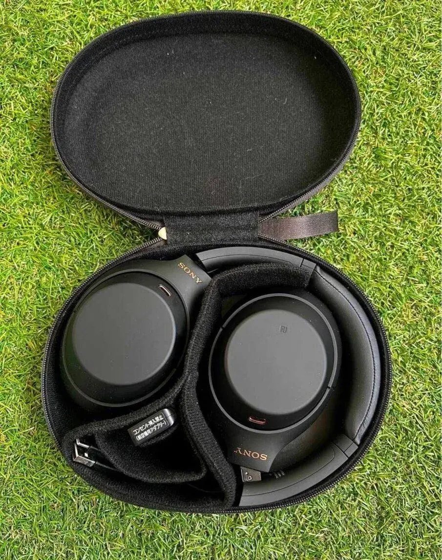 Sluchátka Sony WH-1000XM4
