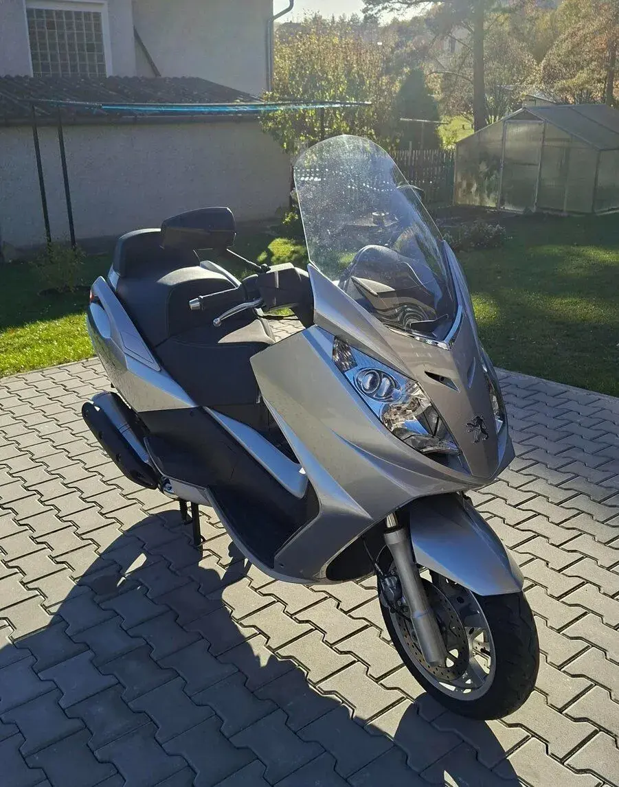 Maxiskútr Peugeot Satelis 500