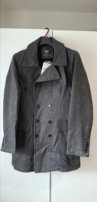2x Akce Pánský nový kabát šedý velikost 1x M a 1x XL