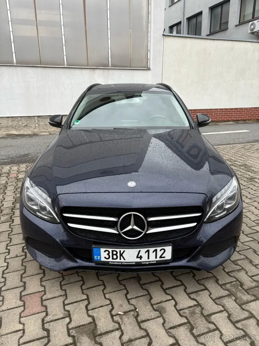 Mercedes-Benz C200 – 2016, 253 000 km