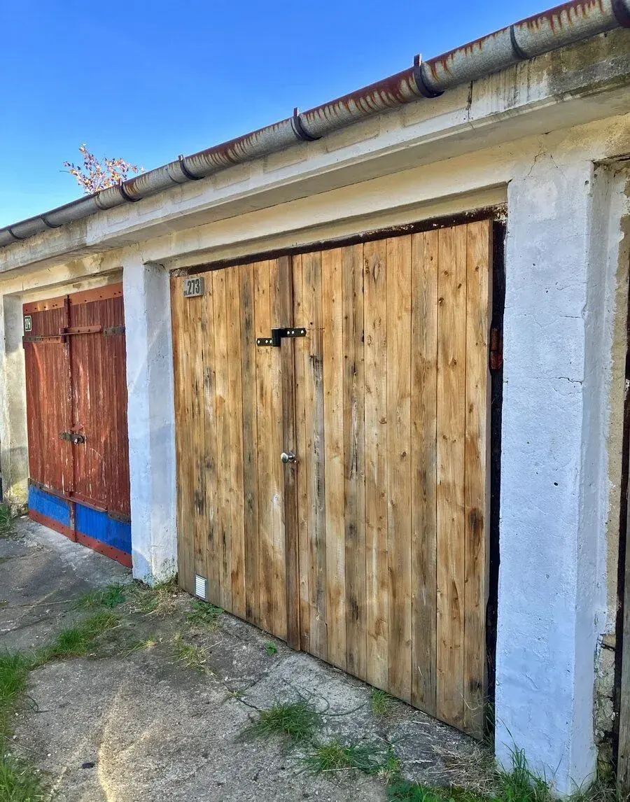 🏡 PRONÁJEM GARÁŽE – LITVÍNOV, HAMR, UL. JANDEČKOVA
