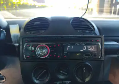 Autorádio Pioneer usb