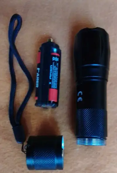 LED svítilna / baterka
