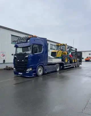 Přeprava strojů, techniky aut