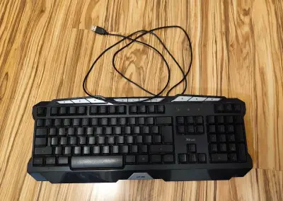 Herní klávesnice Trust GXT 280 USB