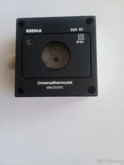 Univerzální elektronický termostat EBERLE