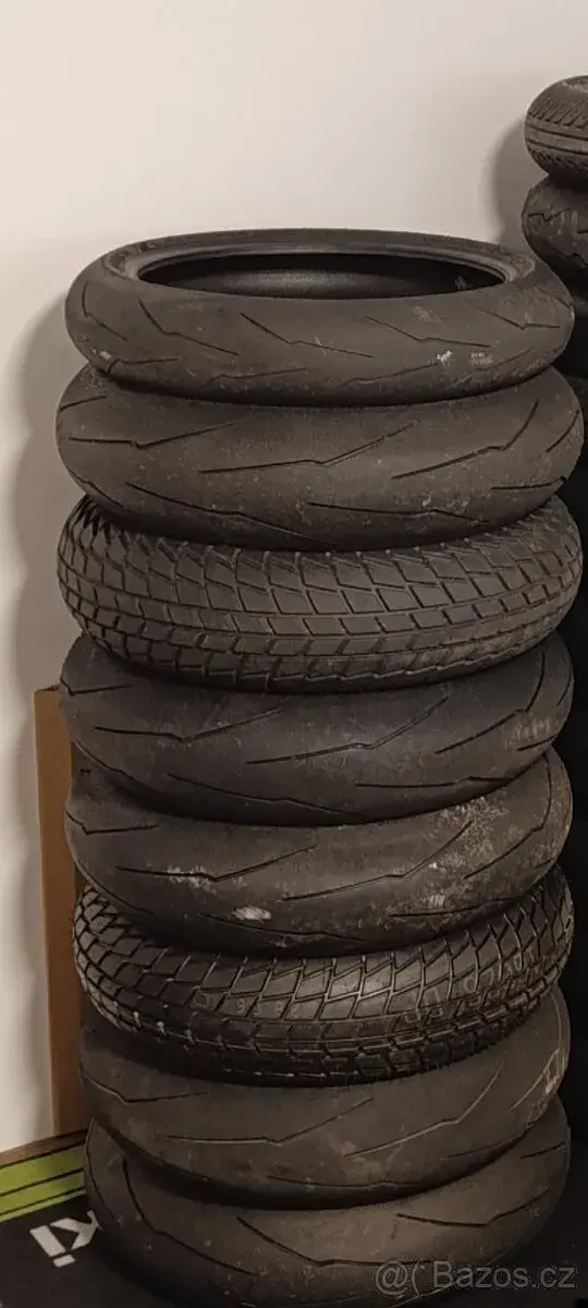 Pirelli SC1 160/60 R17