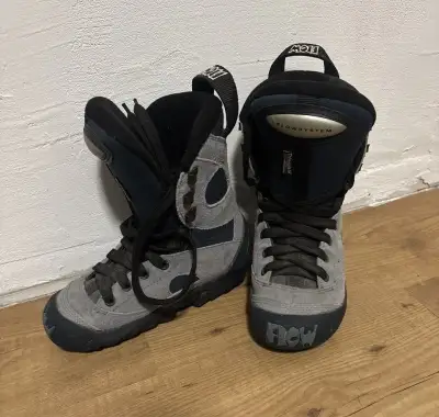 Dětské snowboardové boty - vel. 37