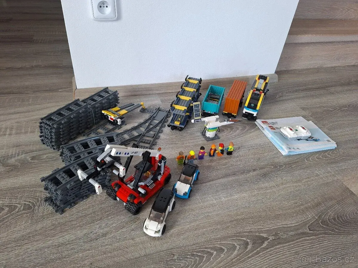 Lego City 60336 - Nákladní vlak