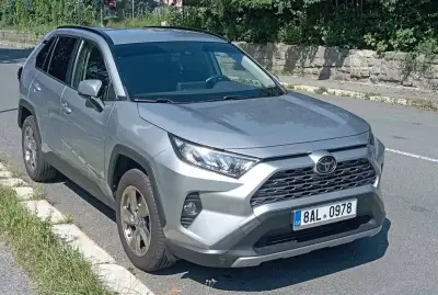 Toyota RAV4 – 2020, 80 000 km