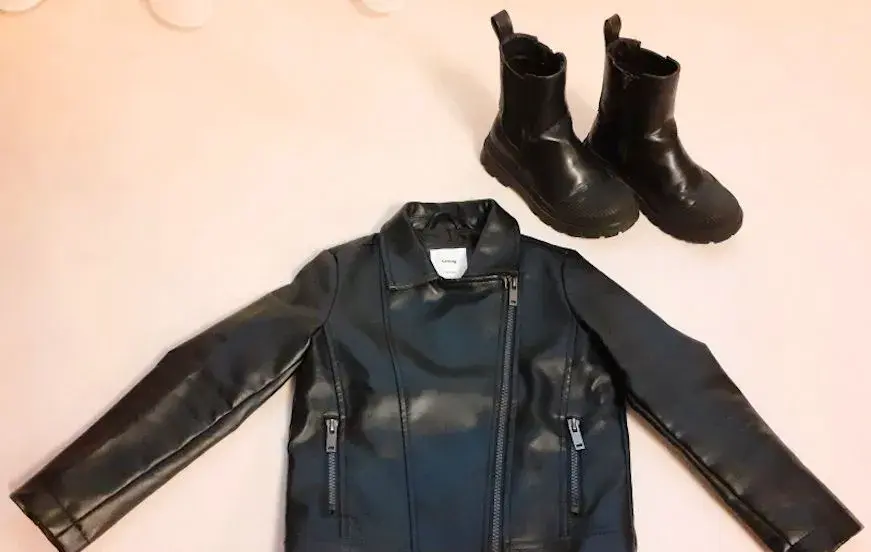 Stylový dívčí set:Křivák+kotníkové boty+klobouk, vel.116/31