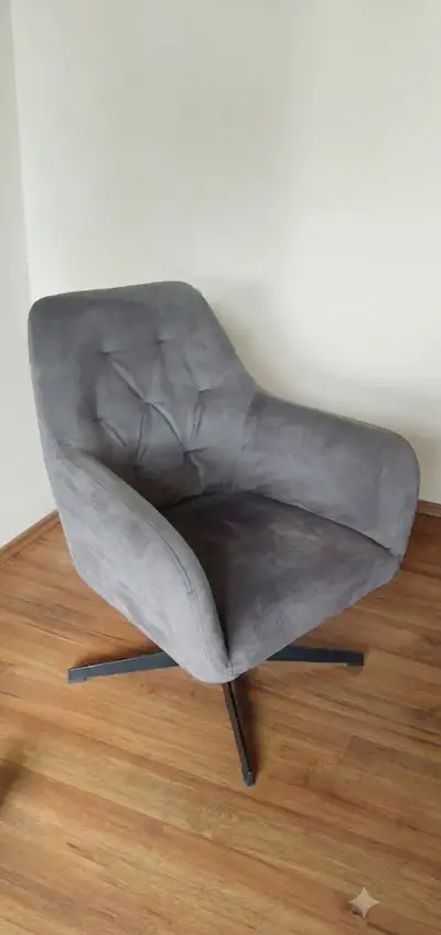 Otočné křeslo