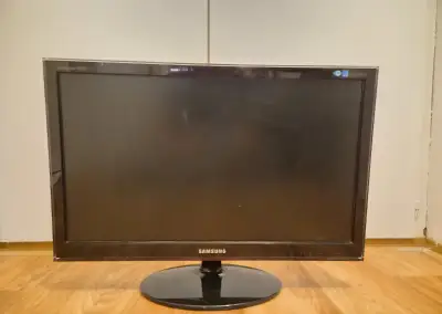 LCD Monitor Samsung SyncMaster P2450H – 24"