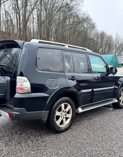 Mitsubishi Pajero – 2009