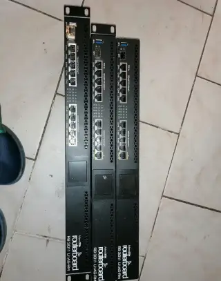 MikroTik RB3011UiAS-RM 1ks včetně napáje