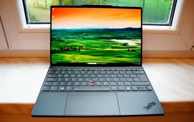 █ Lenovo Thinkpad Z13 (Ryzen 7, 3K OLED dotyk,zár.) █