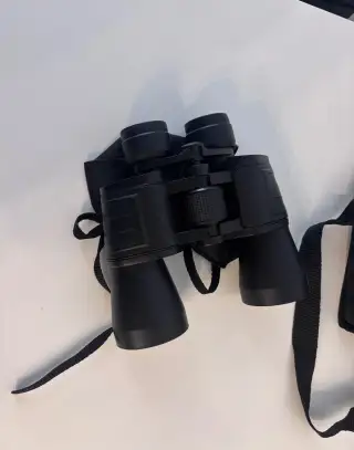Dalekohled 10x50