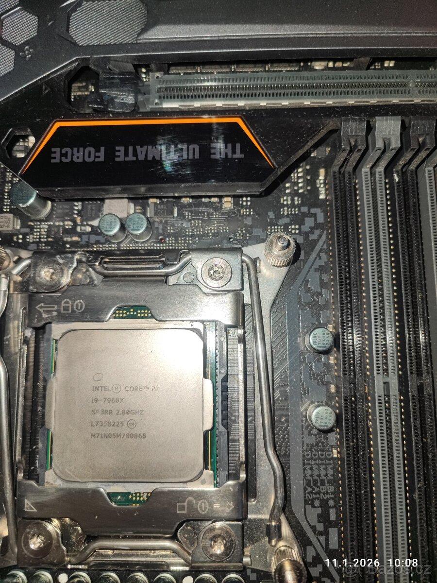 Asus TUF Mark 1 + Core I9 7960x + 32GB DDR4