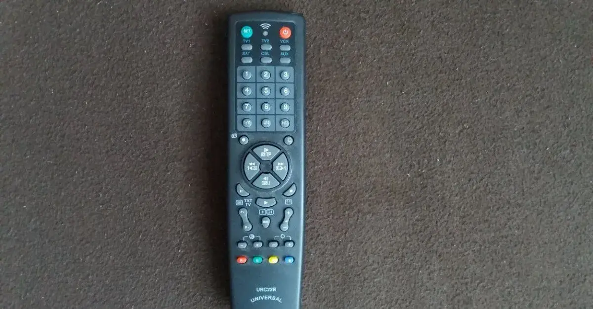Univerzální dálkový ovladač tv značky Univerzal urc22B