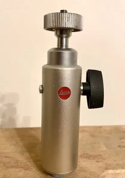 Kulová hlava Leica stříbrná